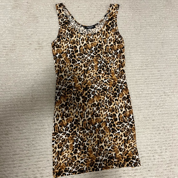 Stretchy Leopard mini Dress - Picture 2 of 4